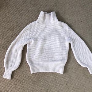 LAST CHANCE Soft white / ivory sweater